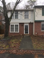 6479 Meadow Rue Dr in Norcross, GA - Building Photo