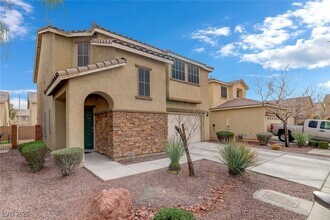 5446 Gold One Ln in Las Vegas, NV - Building Photo - Building Photo