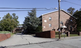 25 Morton St in Quincy, MA - Building Photo