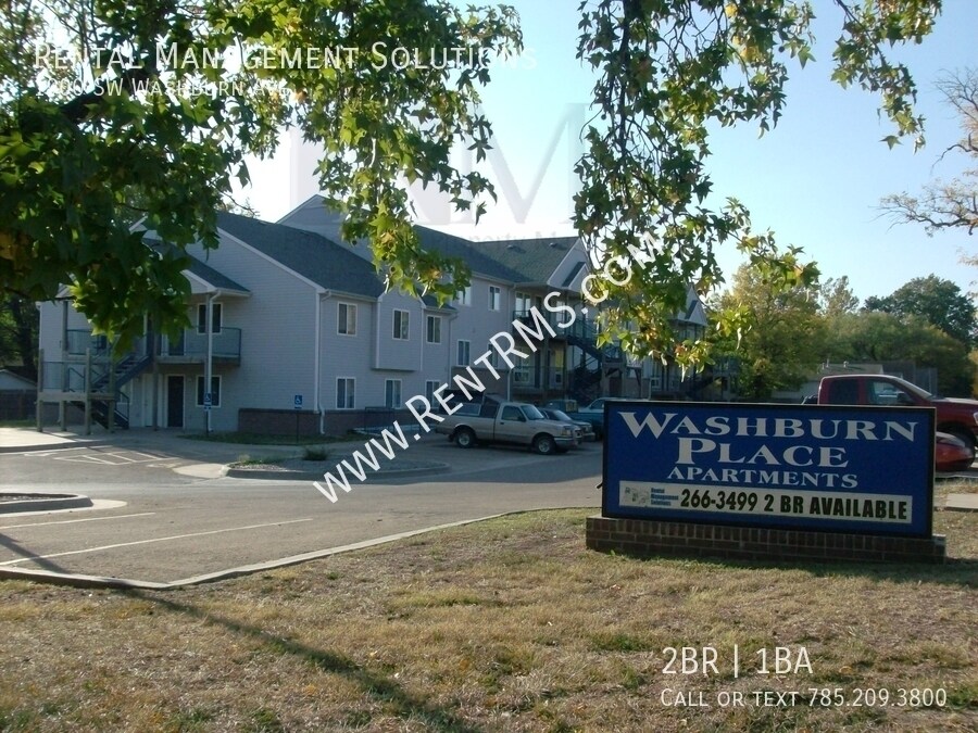1900 SW Washburn Ave in Topeka, KS - Building Photo