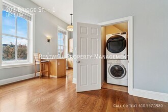 203 Bridge St in Phoenixville, PA - Building Photo - Building Photo