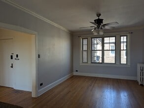 435 N Lombard Ave, Unit 1 in Oak Park, IL - Foto de edificio - Building Photo