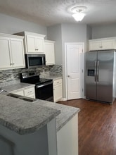 2341 New Holland Cir in Murfreesboro, TN - Foto de edificio - Building Photo