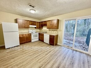 5846 Aftonshire Dr in Fayetteville, NC - Building Photo - Building Photo