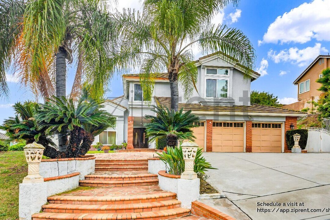 19872 Sunset Vista Rd in Walnut, CA - Building Photo