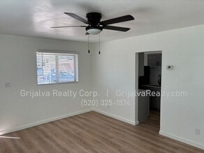 4541 E 18th St in Tucson, AZ - Building Photo - Building Photo