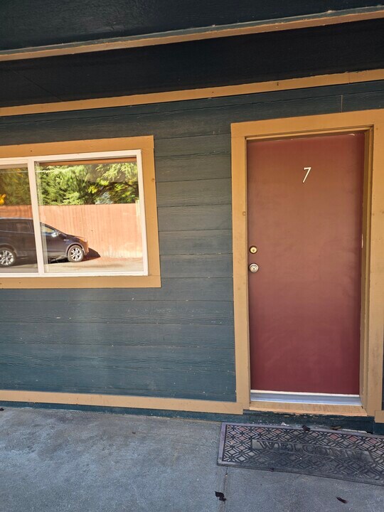 61716 U.S. Highway 26, Unit #7 in Brightwood, OR - Building Photo