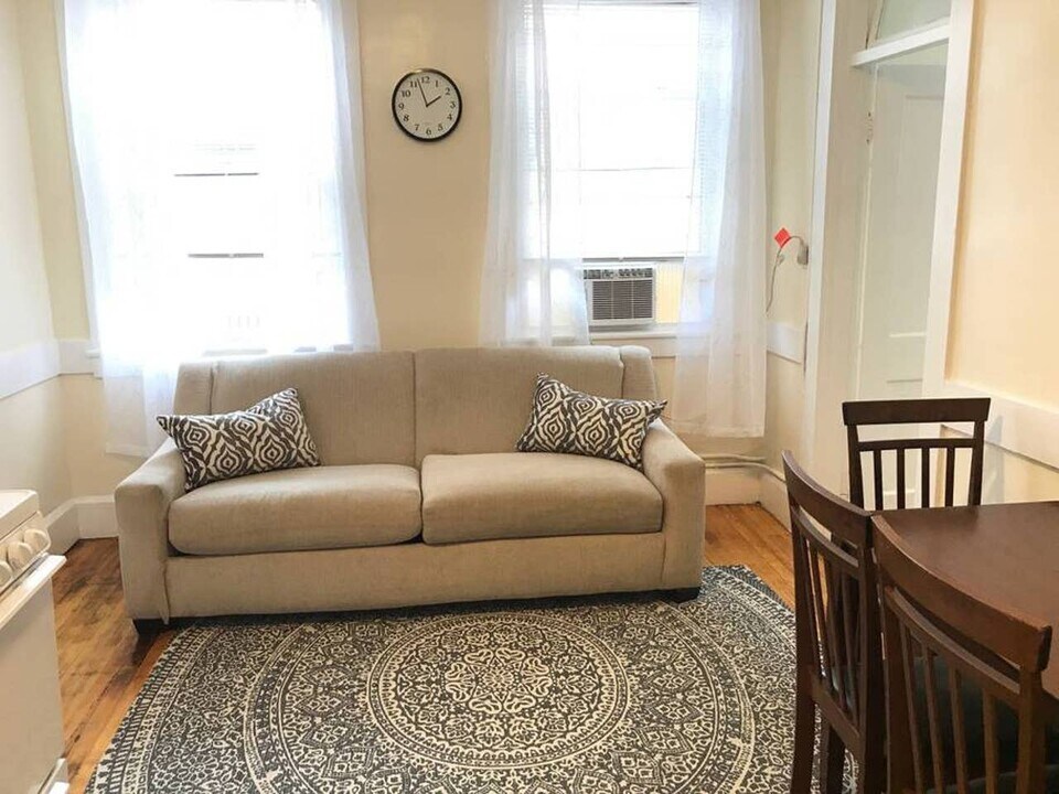 160 Endicott St, Unit Endicott Street 4R in Boston, MA - Building Photo