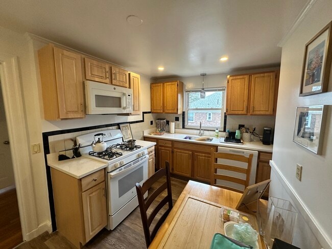 32 Bishop Rd, Unit 3, Unit 3