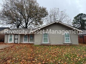 3219 Holly Berry Dr in Memphis, TN - Building Photo