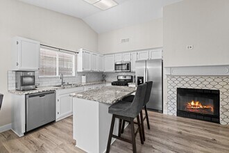 2420 Inverness Dr in Lincoln, CA - Building Photo - Building Photo