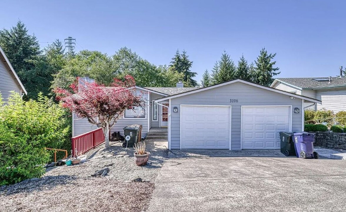 3106 N Narrows Dr in Tacoma, WA - Building Photo