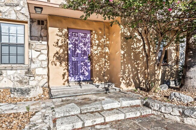 503 Verne St in San Antonio, TX - Building Photo - Building Photo