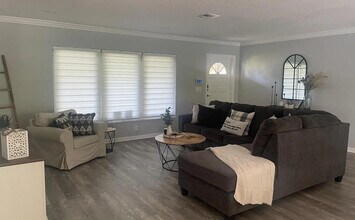 3712 Lowson Blvd in Delray Beach, FL - Building Photo - Building Photo