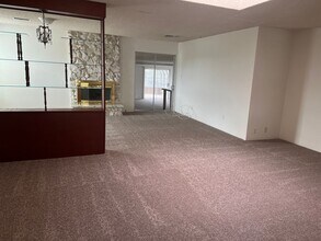 2277 Elizabeth Dr in Ventura, CA - Building Photo - Building Photo