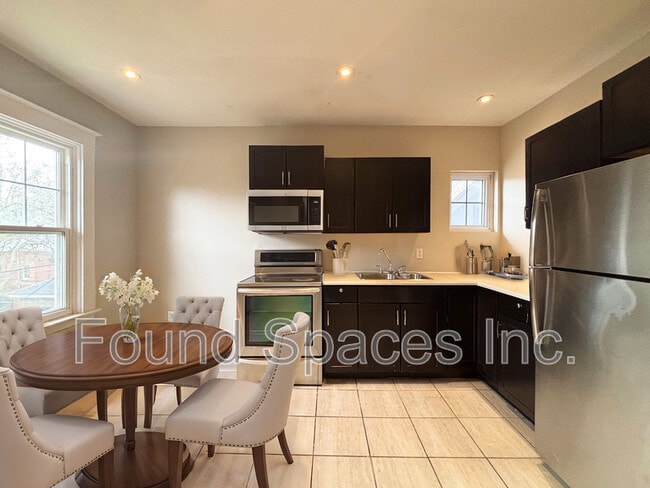 property at 147 Holton Ave S