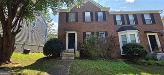 1036 Plantation Way in Kennesaw, GA - Building Photo