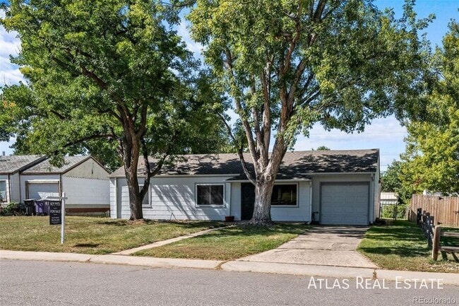 property at 3045 S Fairfax St