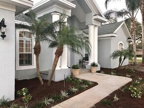 1070 Lake Deeson Woods Ln in Lakeland, FL - Building Photo - Building Photo