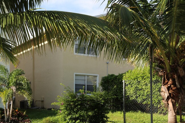 510 M St in West Palm Beach, FL - Building Photo - Building Photo