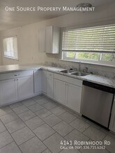 4141 Robinhood Rd in Winston-Salem, NC - Building Photo - Building Photo