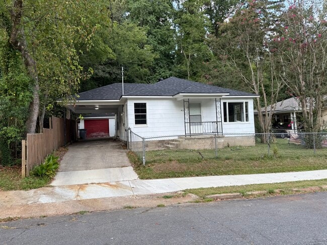 404 Holly St in Hot Springs, AR - Building Photo - Building Photo