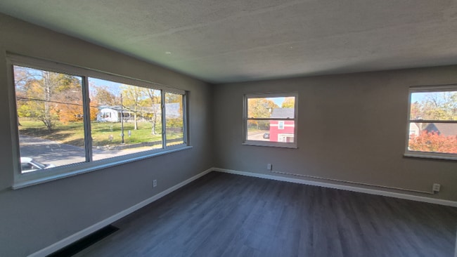 4286 Catalpa Dr. in Dayton, OH - Building Photo - Building Photo