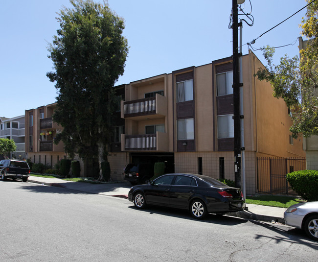 Fountain Villa Apartments in Hawthorne, CA - Building Photo - Building Photo