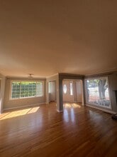 498 Patch Ave in San Jose, CA - Foto de edificio - Building Photo