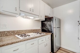 1550 S Saltair Ave in Los Angeles, CA - Building Photo - Building Photo