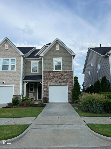 property at 1109 Little Gem Ln