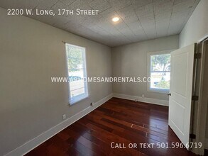 2200 W Long 17th St in North Little Rock, AR - Building Photo - Building Photo