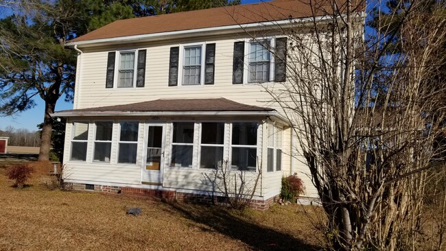 property at 7 Bank St