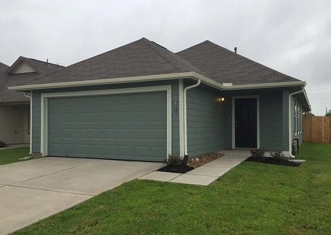property at 5451 Latta Plantation Dr