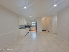 22 Weller Pl in Holmdel, NJ - Building Photo - Building Photo