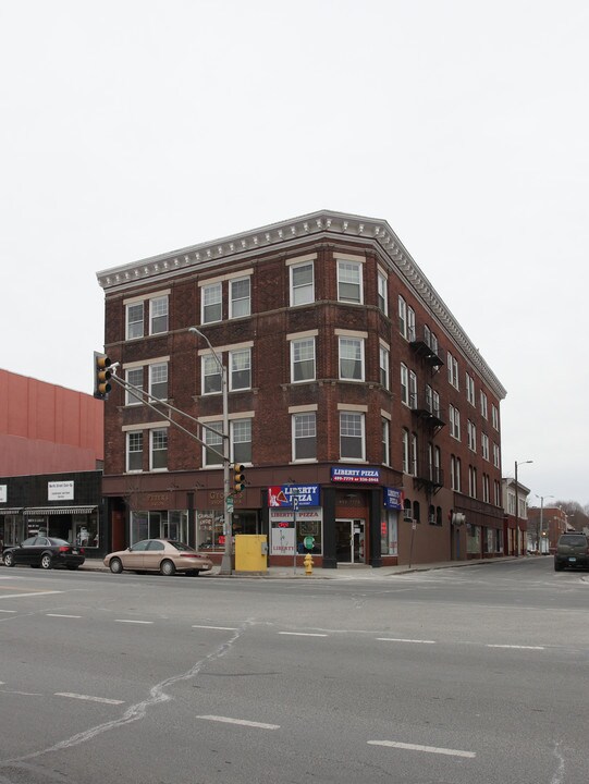 308 North St in Pittsfield, MA - Building Photo