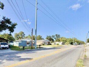 2917 E Yukon St in Tampa, FL - Building Photo - Building Photo