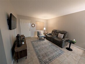9911 Dahlia St in Pinellas Park, FL - Building Photo - Building Photo