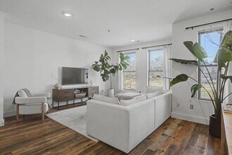 1225 4th Ave S in Nashville, TN - Building Photo - Building Photo