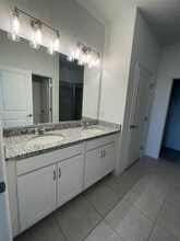 1055 Patriot Lp in Haines City, FL - Foto de edificio - Building Photo