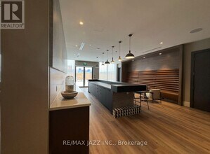 2545 Simcoe St N in Oshawa, ON - Building Photo - Building Photo