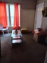 633 Floyd Ave, Unit Unit 1 in Rome, NY - Building Photo