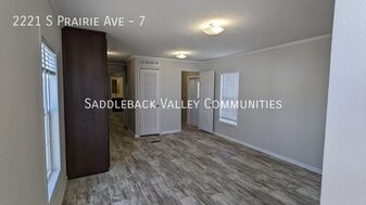 2221 S Prairie Ave in Pueblo, CO - Building Photo