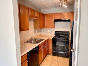 1437 Steam Engine Way NE in Conyers, GA - Building Photo - Building Photo