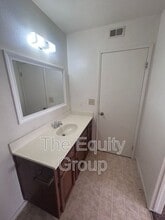 4224 W Cypress Ave in Visalia, CA - Building Photo - Building Photo