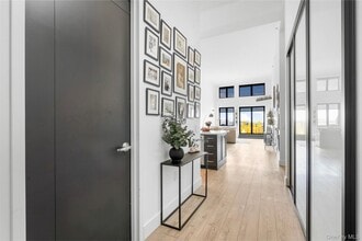 25 Leroy Pl in New Rochelle, NY - Building Photo - Building Photo