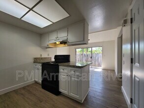 5834 Sperry Dr in Citrus Heights, CA - Building Photo - Building Photo