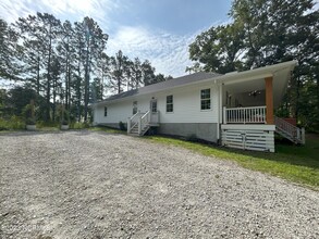 102 N Kingfisher Ln in Hampstead, NC - Building Photo - Building Photo