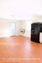 411 US-4 in Enfield, NH - Building Photo - Building Photo