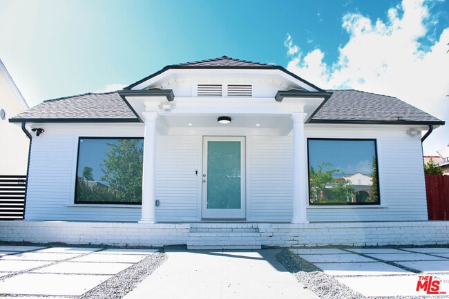 617 N Gower St in Los Angeles, CA - Building Photo - Building Photo